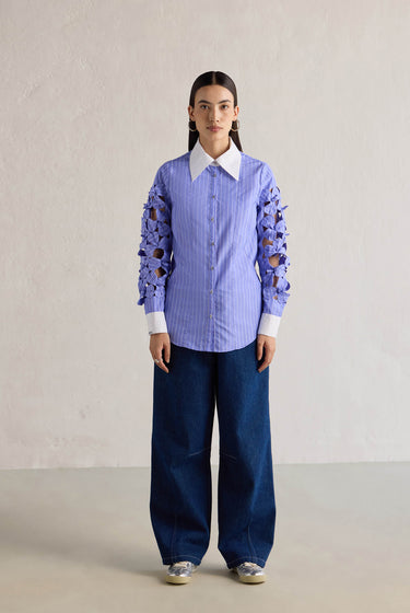 BLUE STRIPE 3D FLOWER SLEEVE SHIRT