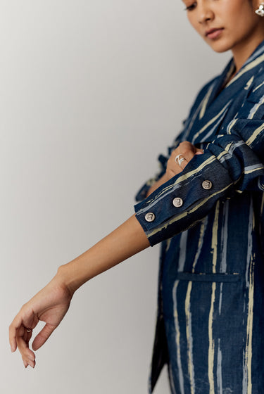 PRINTED DENIM PANTS