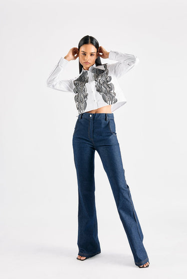 WHITE CROP SHIRT WITH EMBELLISHMENT - MellowDrama